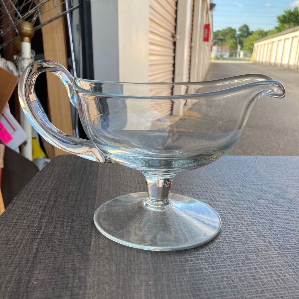 Gravy Glass Bowl with Handle